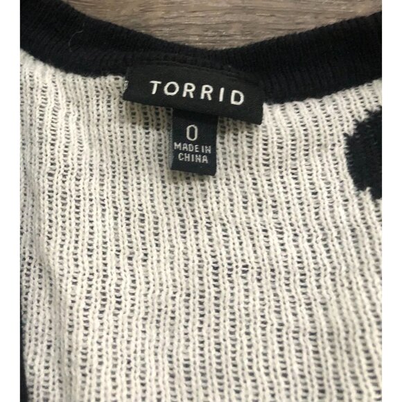 Torrid Size 0 Black & White Skull Graphic Button Up Cardigan Sweater - Picture 2 of 5